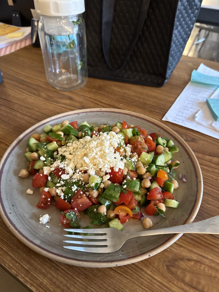 Mediterranean Mason Jar Salad: chickpeas, tomatoes, cucumbers, herbs, feta and yum!